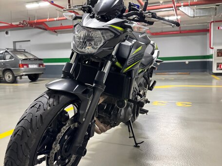 2019 Kawasaki Z 650, чёрный, 530000 рублей, вид 1