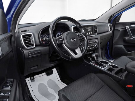 2020 Kia Sportage IV Рестайлинг, синий, 1915000 рублей, вид 5