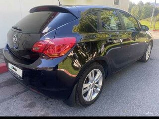 2011 Opel Astra J, чёрный, 700000 рублей, вид 5