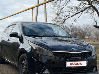 2021 Kia Rio IV Рестайлинг, чёрный, 1600000 рублей, вид 1