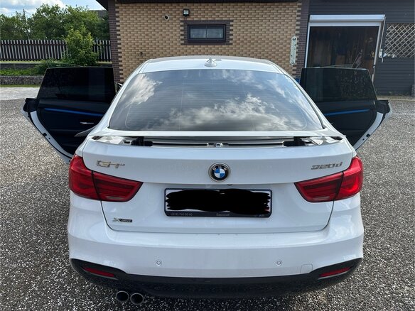 2018 BMW 3 серии Gran Turismo 320d xDrive VI (F3x) Рестайлинг, белый, 2500000 рублей - вид 5