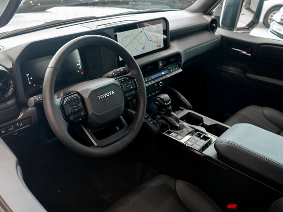 2025 Toyota Land Cruiser Prado 250 Series, белый - вид 16