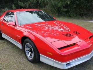 1985 Pontiac Firebird III, красный, 900000 рублей, вид 5