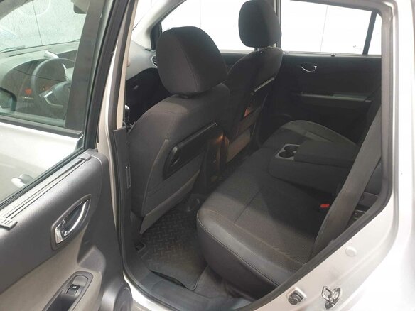 2011 Renault Koleos I, серый - вид 13