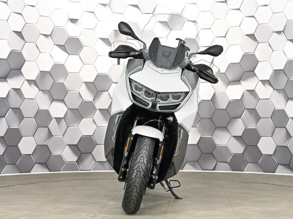 2022 BMW C 400 GT, белый, 677000 рублей - вид 4