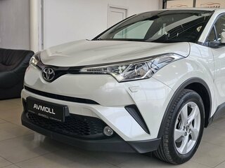2018 Toyota C-HR I, белый, 2454000 рублей, вид 3