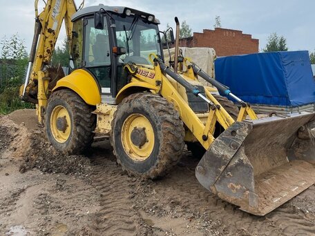 2005 New Holland LB115, 4000000 рублей, вид 1
