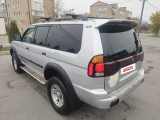 2002 Mitsubishi Montero Sport I, серебристый, 666000 рублей, вид 4