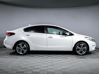 2019 Kia Cerato III Рестайлинг (Classic), белый, 1420000 рублей, вид 4