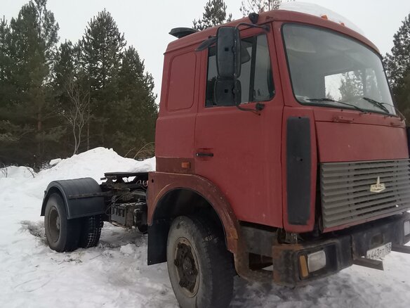 2002 МАЗ 5432, красный, 350000 рублей