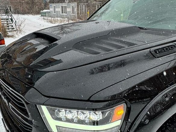 2021 Ram 1500 Quad Cab V, чёрный, 7000000 рублей - вид 10