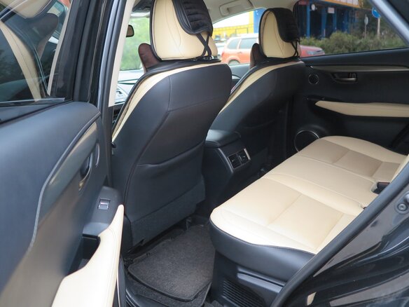 2020 Lexus NX 300 I Рестайлинг, чёрный, 4500000 рублей - вид 10