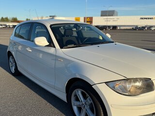 2011 BMW 1 серии 116i I (E81/E82/E87/E88) Рестайлинг, белый, 760000 рублей, вид 2