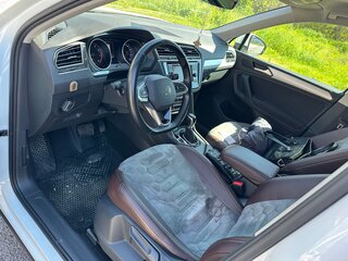 2021 Volkswagen Tiguan II Рестайлинг, белый, 2350000 рублей, вид 2