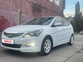 2015 Hyundai Solaris I Рестайлинг, белый, 1500000 рублей - вид 1