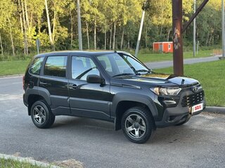 2023 Lada (ВАЗ) Niva Travel I, чёрный, 950000 рублей, вид 2