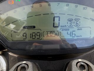 2015 Ducati Monster 821, белый, 660000 рублей, вид 3