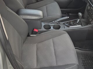 2013 Toyota Auris II, серый, 850000 рублей, вид 4