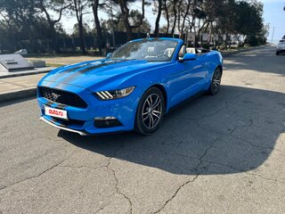 2017 Ford Mustang VI, синий, 2200000 рублей, вид 4