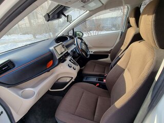 2017 Toyota Sienta II, белый, 1500000 рублей, вид 5