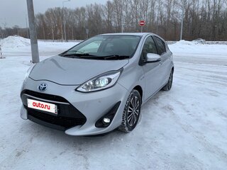 2019 Toyota Aqua I Рестайлинг 2, серебристый, 1420000 рублей, вид 2