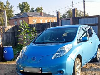 2011 Nissan Leaf (EM61) I (ZE0/AZE0), голубой, 580000 рублей, вид 3