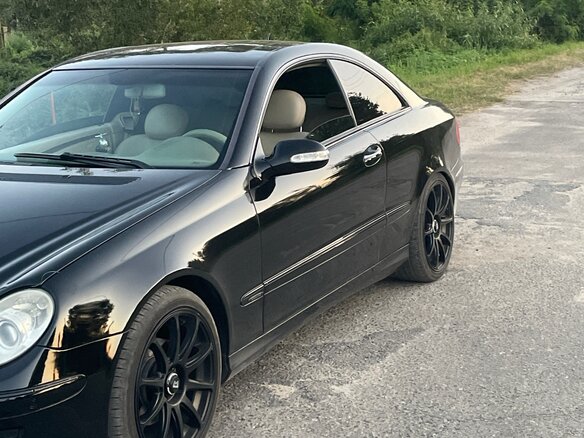2006 Mercedes-Benz CLK-Класс 200 II (W209) Рестайлинг, чёрный, 800000 рублей - вид 6