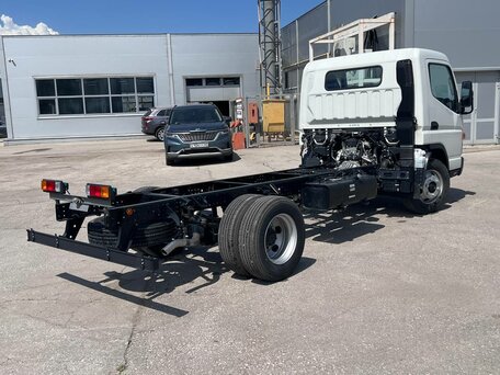 2024 Fuso (Mitsubishi) Canter, белый, 4500000 рублей, вид 4