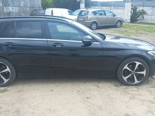 2015 Mercedes-Benz C-Класс 200 BlueTEC IV (W205), чёрный, 1440000 рублей, вид 4