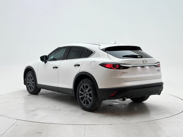 2023 Mazda CX-4 I Рестайлинг, белый - вид 3