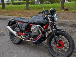 2013 Moto Guzzi V 7, чёрный, 500000 рублей, вид 1