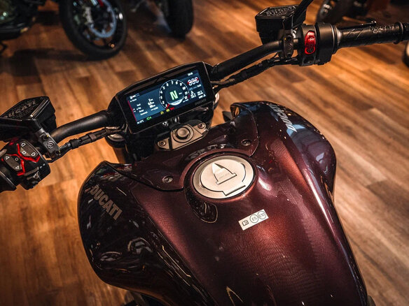 2026 Ducati XDiavel, пурпурный, 3680000 рублей - вид 9