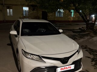2020 Toyota Camry VIII (XV70), белый, 3500000 рублей, вид 1