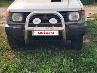 1995 Mitsubishi Pajero II, серебристый, 800000 рублей, вид 1