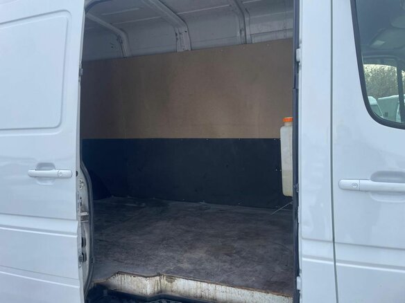 2016 Mercedes-Benz Sprinter Classic, белый, 1800000 рублей - вид 9