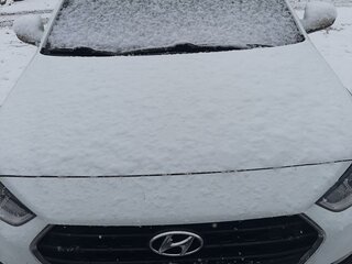 2019 Hyundai Solaris II, белый, 1500000 рублей, вид 3