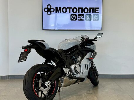 2026 CFMoto 675SR-R, серый, 769410 рублей, вид 5