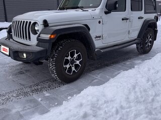2020 Jeep Wrangler IV (JL), белый, 5500000 рублей, вид 3
