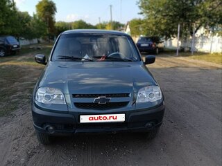 2010 Chevrolet Niva I Рестайлинг, зелёный, 550000 рублей, вид 1