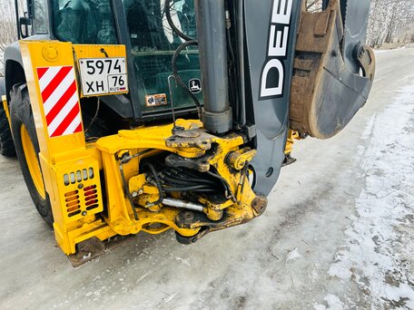 2011 John Deere 325J, 5200000 рублей, вид 5