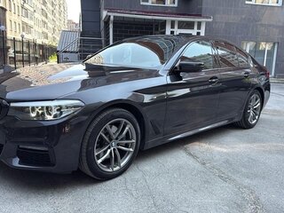 2019 BMW 5 серии 520d xDrive VII (G30/G31/G38), серый, 3700000 рублей, вид 2