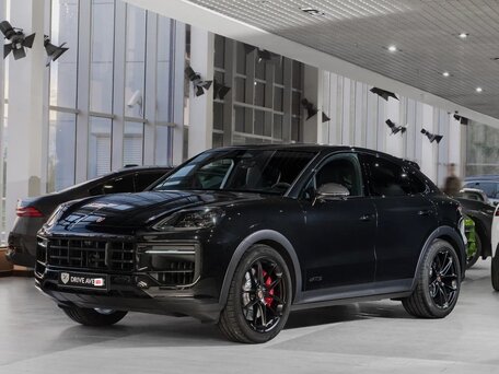 2026 Porsche Cayenne GTS Coupé III Рестайлинг, чёрный, 25900000 рублей, вид 3