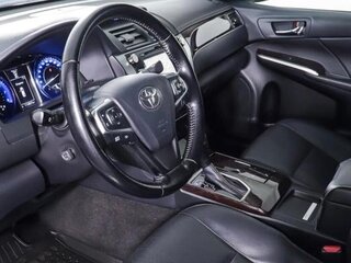 2015 Toyota Camry VII (XV50) Рестайлинг, белый, 2100000 рублей, вид 4