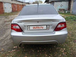 2012 Daewoo Nexia I Рестайлинг, серебристый, 230000 рублей, вид 4