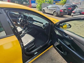 2019 Kia Forte III, чёрный, 1500000 рублей, вид 4