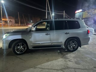 2008 Lexus LX 570 III, серебристый, 3500000 рублей, вид 4