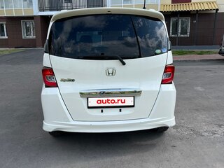 2010 Honda Freed Spike I Рестайлинг, белый, 1000000 рублей, вид 4