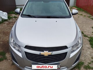 2013 Chevrolet Cruze I Рестайлинг, серебристый, 700000 рублей, вид 1