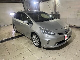2011 Toyota Prius Alpha I (ZVW40/41), серебристый, 1200000 рублей, вид 2