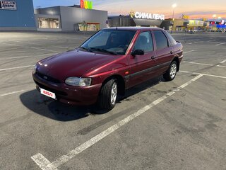 1997 Ford Escort V Рестайлинг 2, красный, 150000 рублей, вид 1